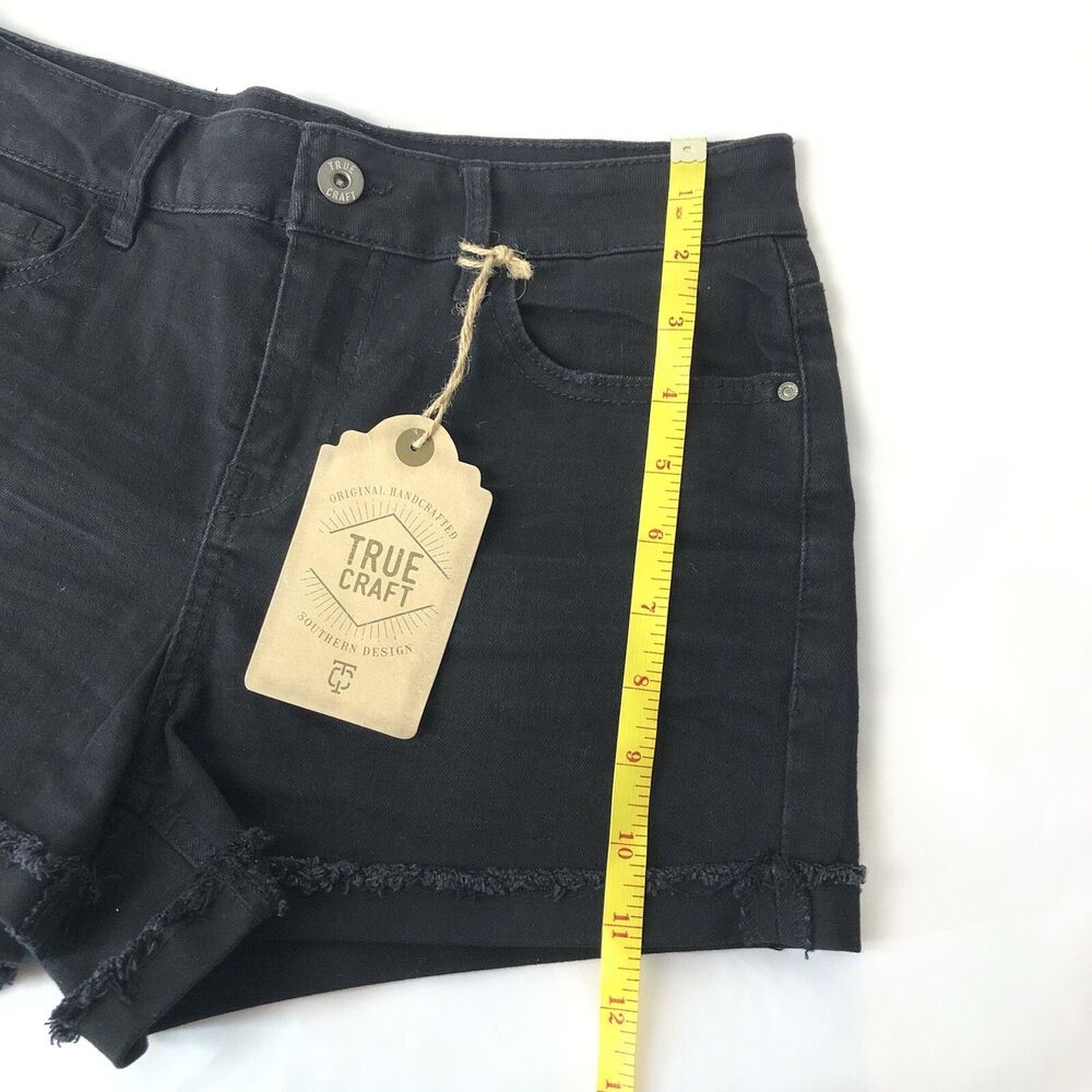 NWT True Craft  Juniors 7 Short Black Midrise Cuff Super Soft Stretch Inseam 3” - Picture 3 of 11